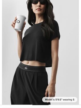 Alo Cropped All Day Short Sleeve